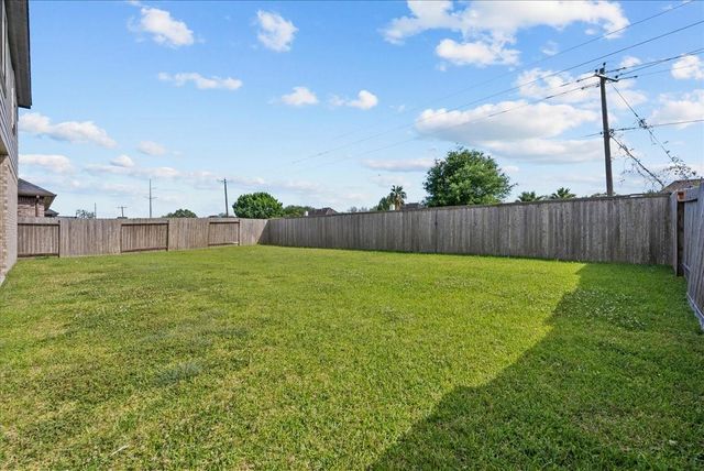 1512 Harvest Vine Court, Friendswood, TX 77546