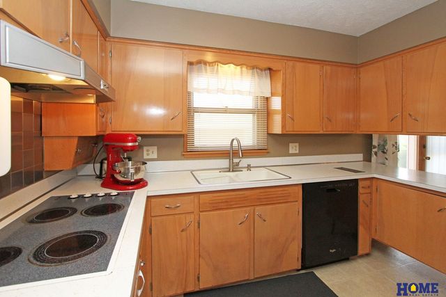 5540 S Street, Lincoln, NE 68504