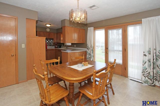 5540 S Street, Lincoln, NE 68504