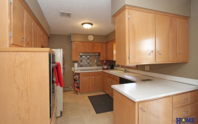 5540 S Street, Lincoln, NE 68504