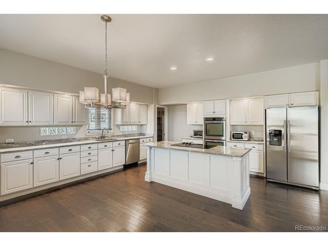 7832 W Oxford Cir, Lakewood, CO 80235