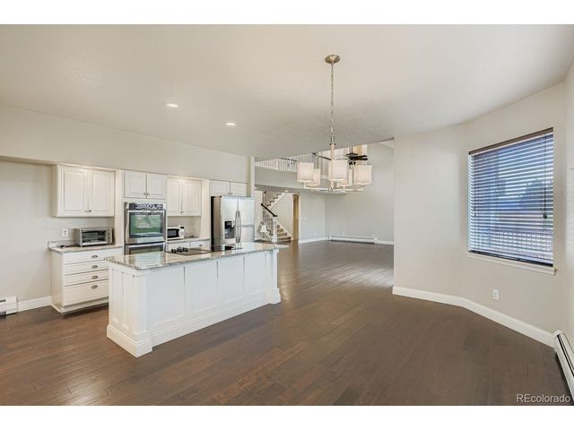 7832 W Oxford Cir, Lakewood, CO 80235