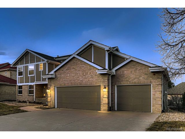 7832 W Oxford Cir, Lakewood, CO 80235