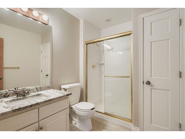 7832 W Oxford Cir, Lakewood, CO 80235