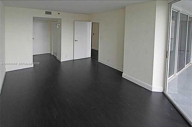 7601 E Treasure Drive 921, North Bay Village, FL 33141