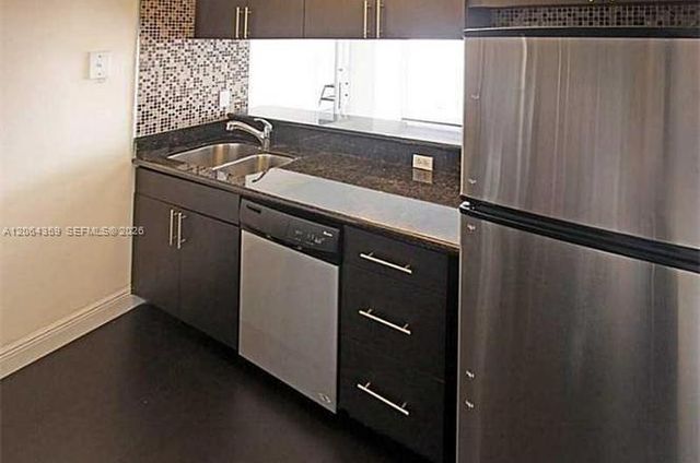 7601 E Treasure Drive 921, North Bay Village, FL 33141
