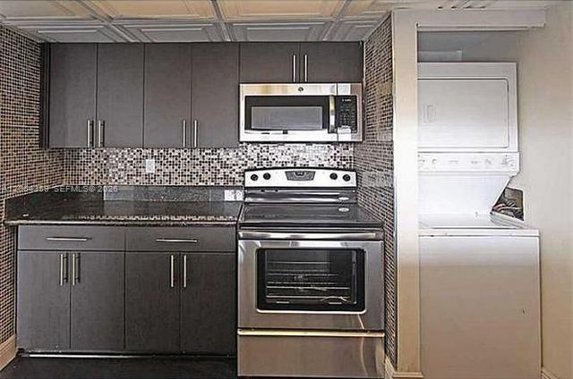 7601 E Treasure Drive 921, North Bay Village, FL 33141