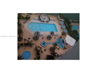 7601 E Treasure Drive 921, North Bay Village, FL 33141