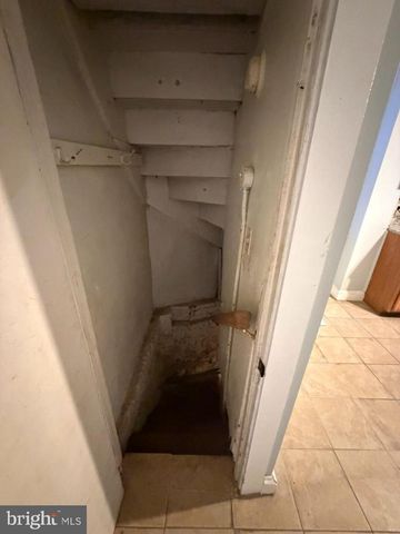 2952 PRESSTMAN ST, Baltimore, MD 21216