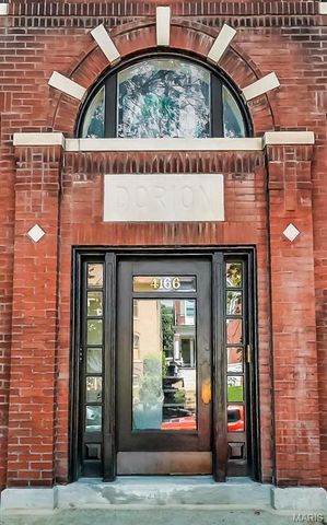 4166 Russell Boulevard, St Louis, MO 63110