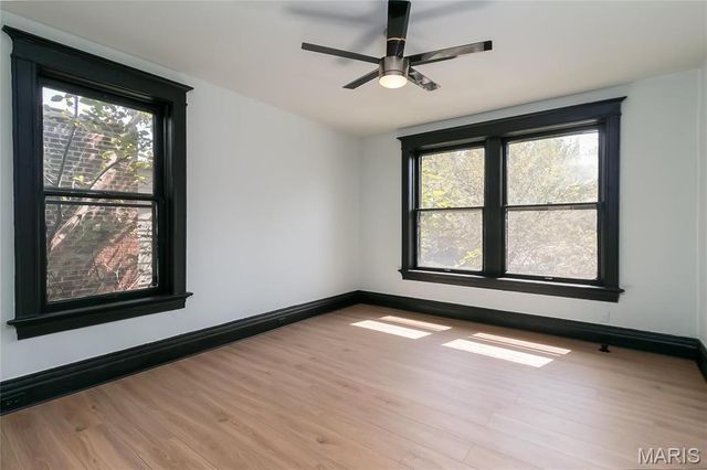 4166 Russell Boulevard, St Louis, MO 63110