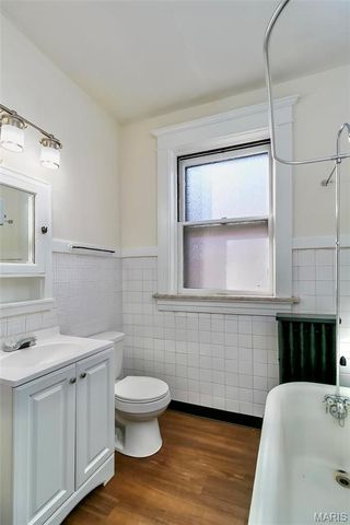 4166 Russell Boulevard, St Louis, MO 63110