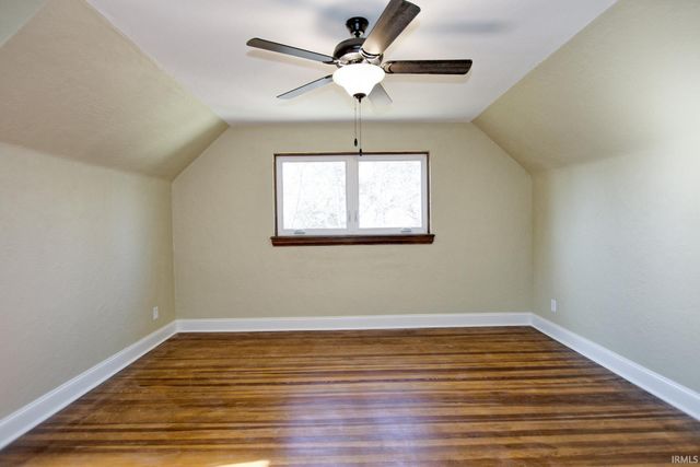 2806 Oak Hill Road, Evansville, IN 47711