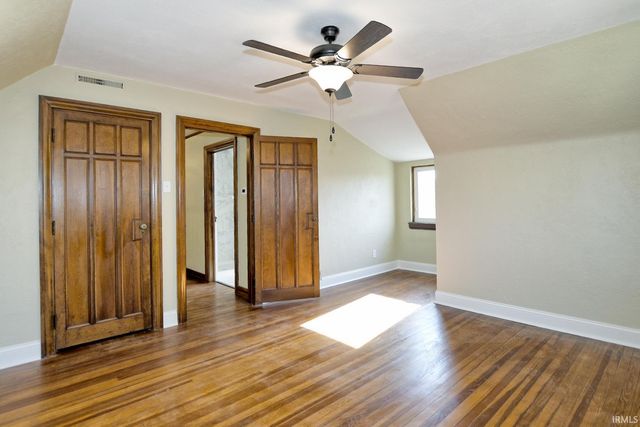 2806 Oak Hill Road, Evansville, IN 47711