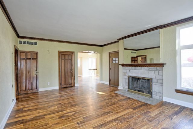 2806 Oak Hill Road, Evansville, IN 47711