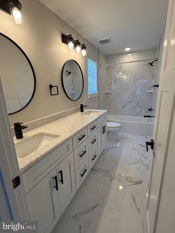 114 ISABELLA DR, Glassboro, NJ 08028