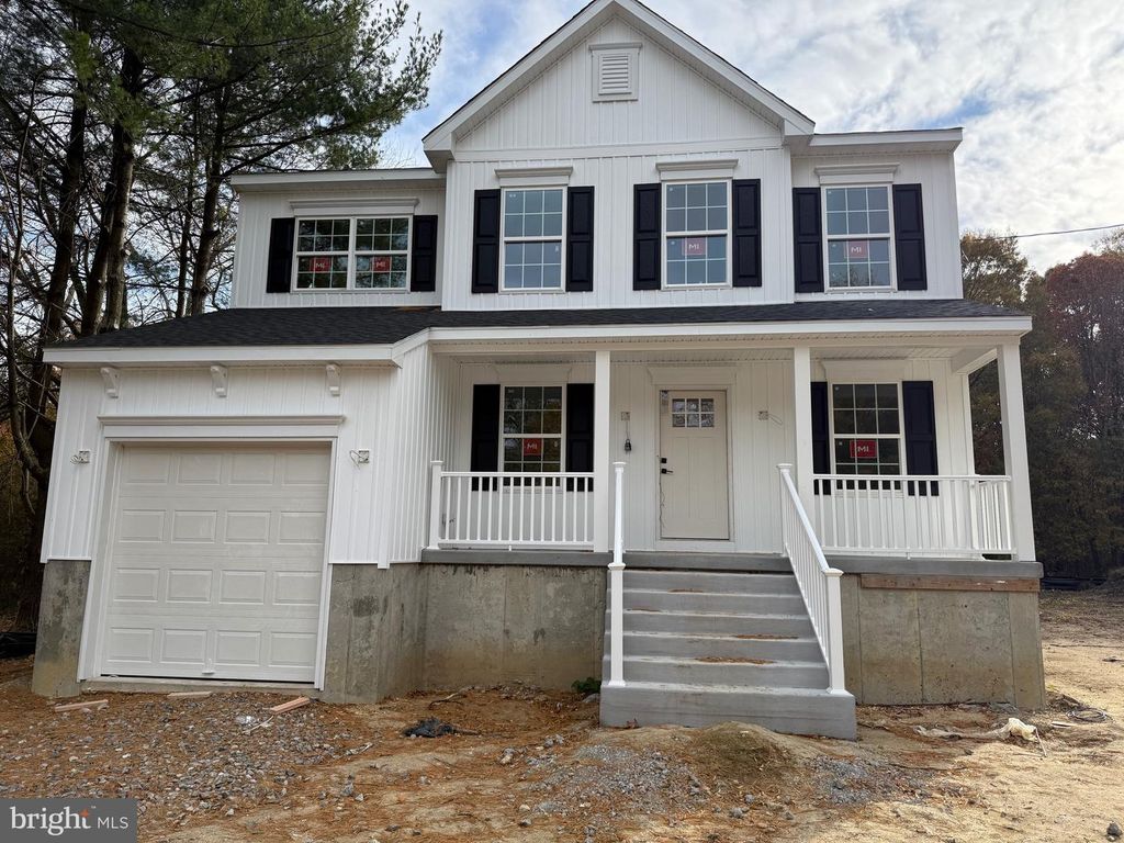 114 ISABELLA DR, Glassboro, NJ 08028