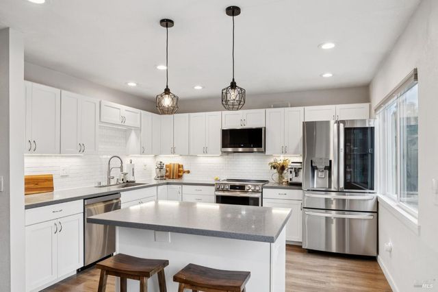 831 Heath Ct, Fairfield, CA 94533