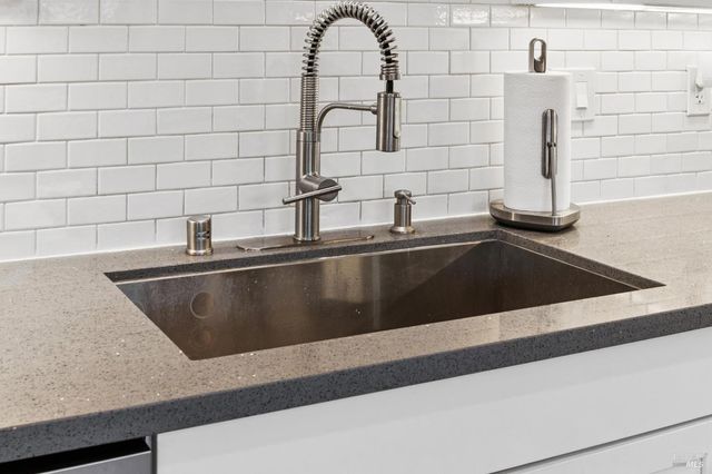 831 Heath Ct, Fairfield, CA 94533