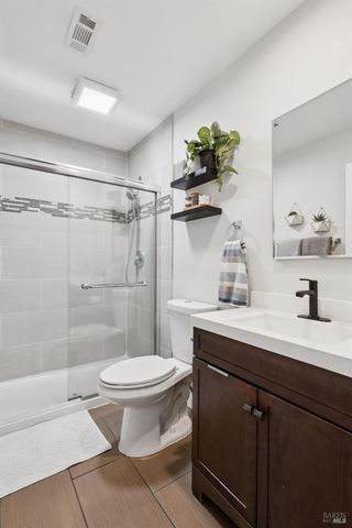 831 Heath Ct, Fairfield, CA 94533