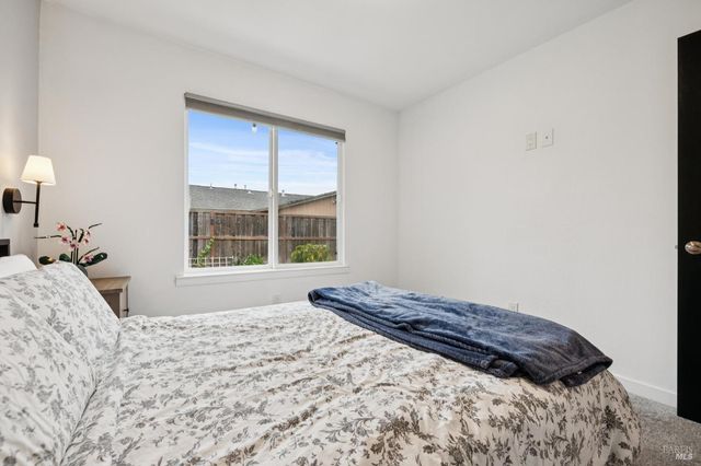 831 Heath Ct, Fairfield, CA 94533