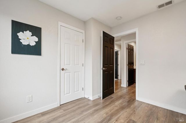 831 Heath Ct, Fairfield, CA 94533