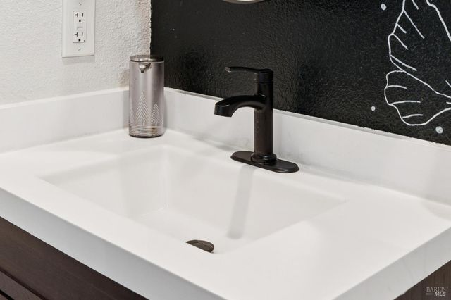 831 Heath Ct, Fairfield, CA 94533