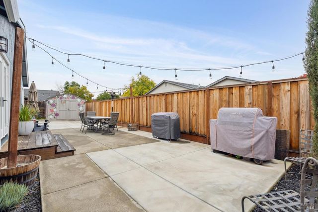 831 Heath Ct, Fairfield, CA 94533