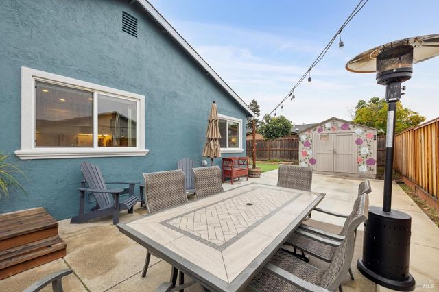 831 Heath Ct, Fairfield, CA 94533