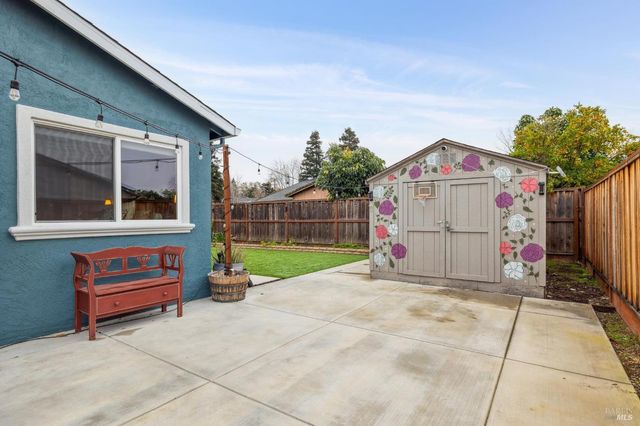 831 Heath Ct, Fairfield, CA 94533