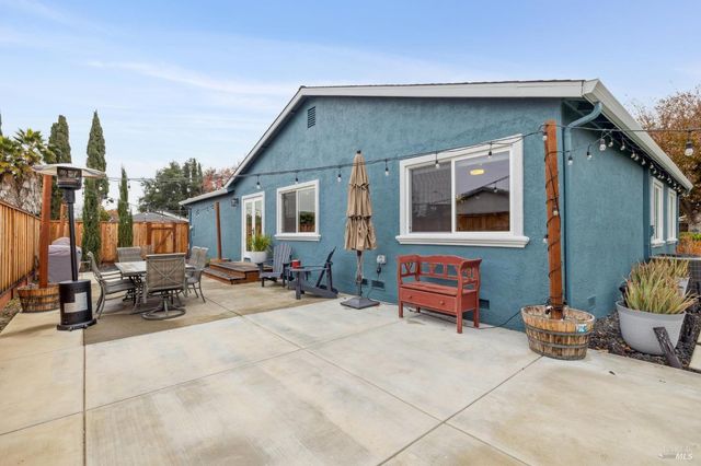 831 Heath Ct, Fairfield, CA 94533