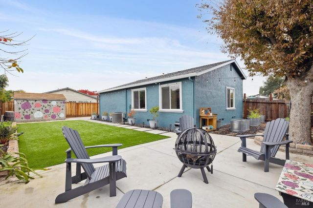 831 Heath Ct, Fairfield, CA 94533