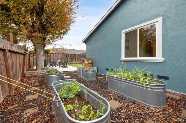 831 Heath Ct, Fairfield, CA 94533