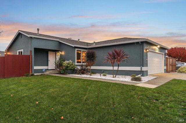 831 Heath Ct, Fairfield, CA 94533