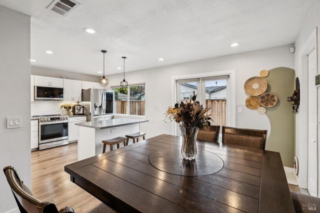 831 Heath Ct, Fairfield, CA 94533