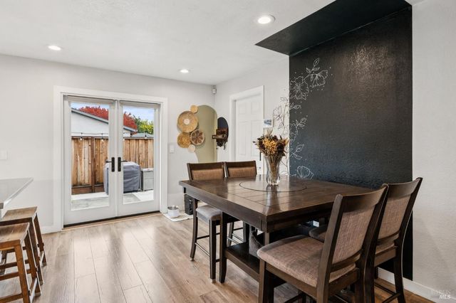 831 Heath Ct, Fairfield, CA 94533