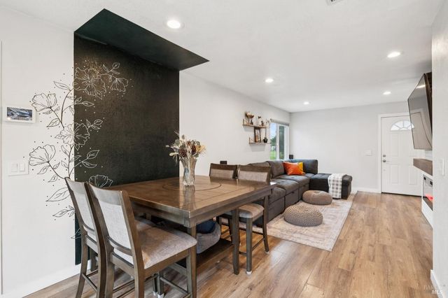 831 Heath Ct, Fairfield, CA 94533