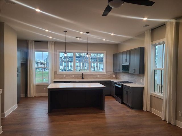 946 Hughley Circle 98, Atlanta, GA 30316