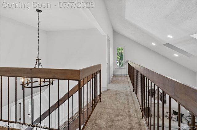 2141 Hickory Leaf Court N, Rochester Hills, MI 48309