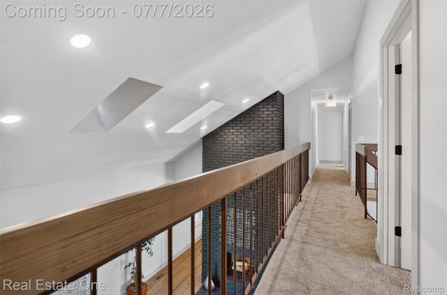 2141 Hickory Leaf Court N, Rochester Hills, MI 48309