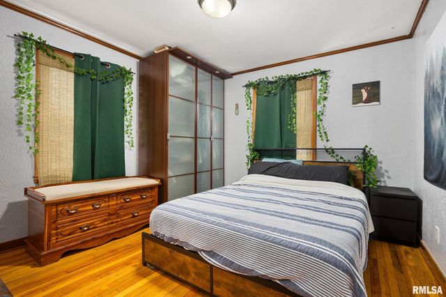 2306 LAURA Avenue, West Peoria, IL 61604