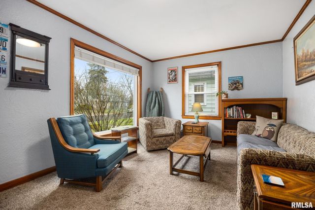 2306 LAURA Avenue, West Peoria, IL 61604