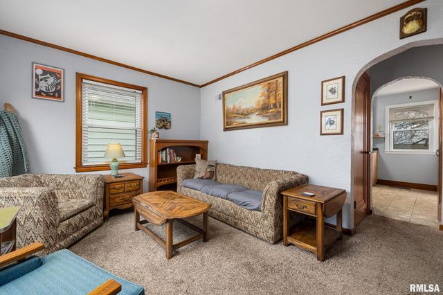 2306 LAURA Avenue, West Peoria, IL 61604