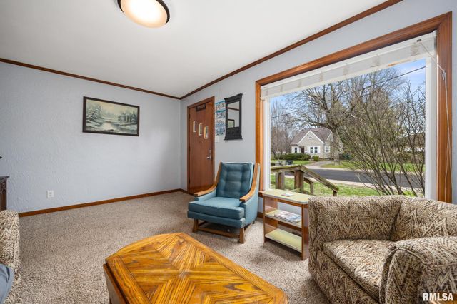 2306 LAURA Avenue, West Peoria, IL 61604