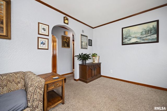 2306 LAURA Avenue, West Peoria, IL 61604