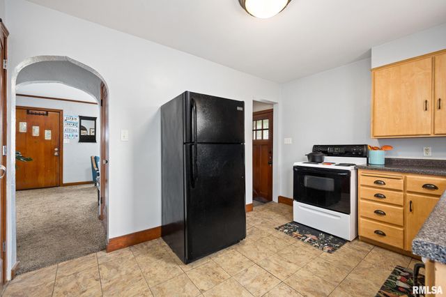 2306 LAURA Avenue, West Peoria, IL 61604