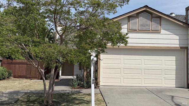 1775 Northstar Dr, Petaluma, CA 94954