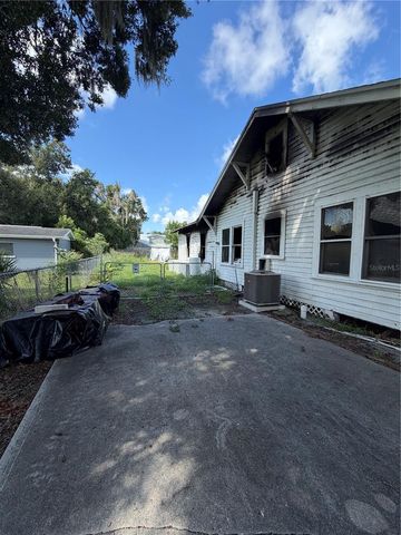 512 E HICKORY STREET, Arcadia, FL 34266