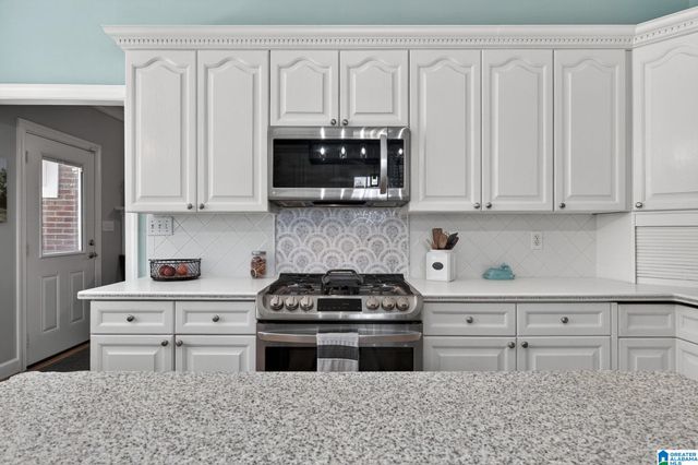 124 KINGSLEY ROAD, Alabaster, AL 35007