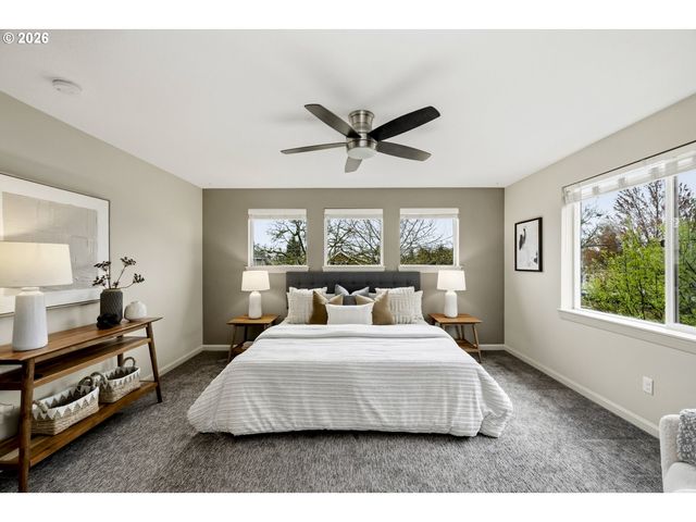 2232 N HOLMAN St, Portland, OR 97217